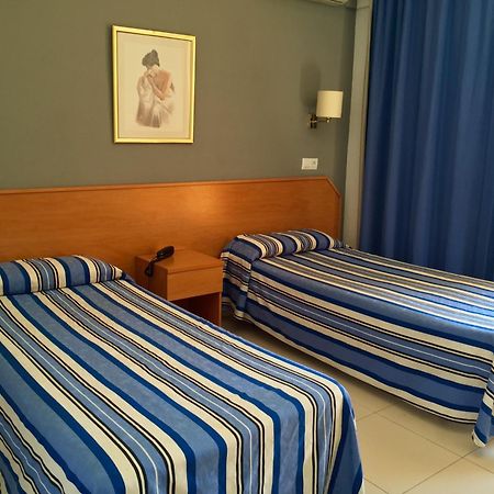 Hotel Bon Repos Calella Pokój zdjęcie