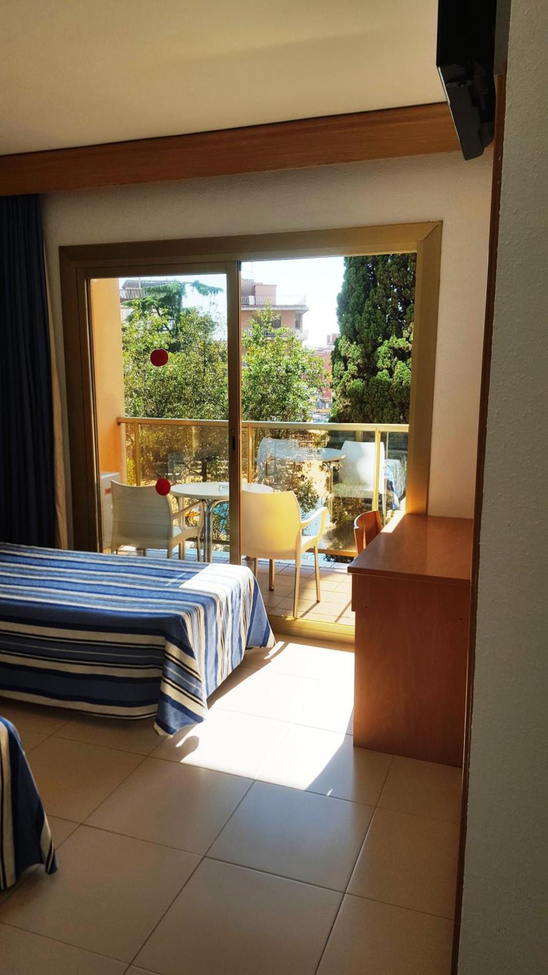 Hotel Bon Repos Calella Pokój zdjęcie